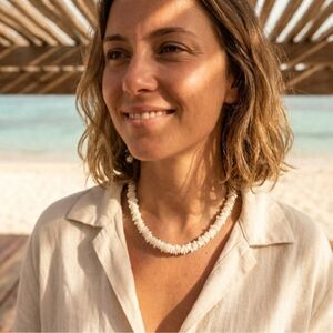 Shell necklace with twist closure Choker style 8 inches